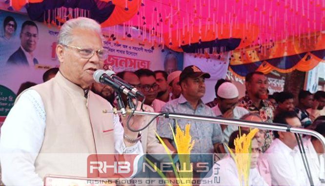 শেখ হাসিনা পালিয়ে গেলেও তার..