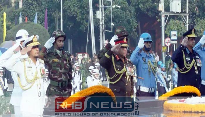 শিখা অনির্বাণে ৩ বাহিনী প্রধানদের..