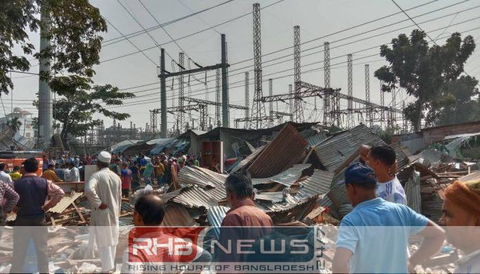 পটুয়াখালীতে সওজের জমি দখলমুক্ত করতে..