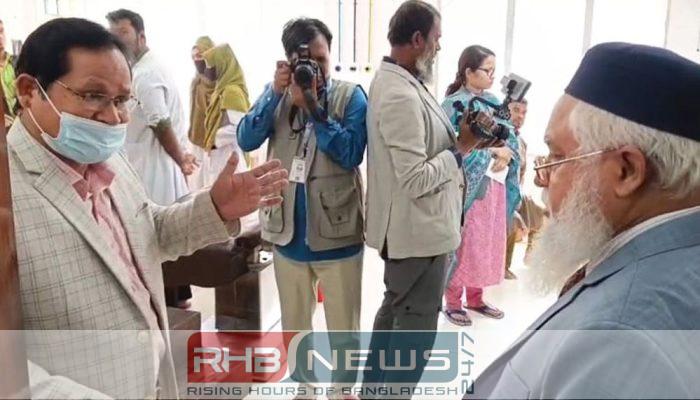 স্বাস্থ্যের ডিজির সঙ্গে তর্কে জড়ানোর..