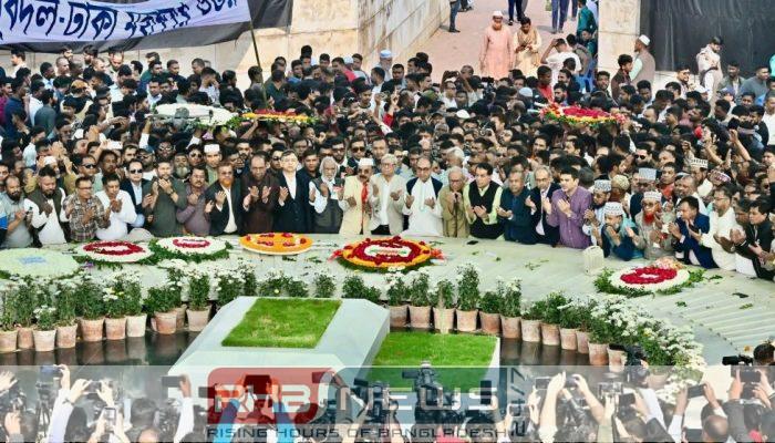 শহীদ রাষ্ট্রপতি জিয়াউর রহমানের সমাধিতে..
