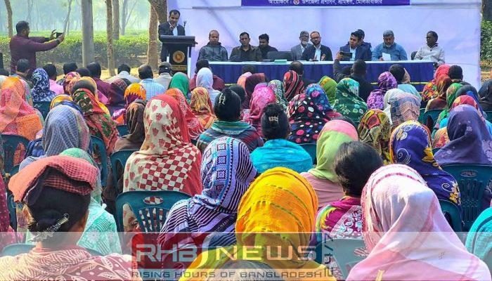 শ্রীমঙ্গলে চা শ্রমিকদের নিয়ে ভোটার..