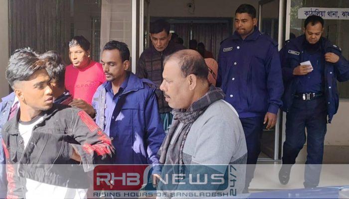 কাঠালিয়ায় চোরাই স্বর্ণালংকার ও নগদ..