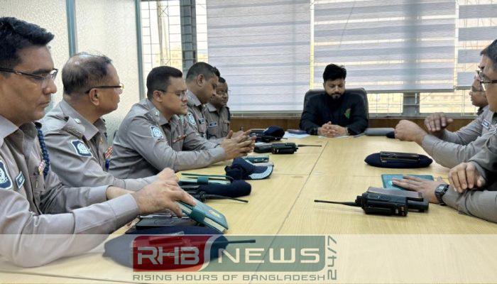 আইনশৃঙ্খলা ও ট্রাফিক নিয়ন্ত্রণে ডিসিদের..
