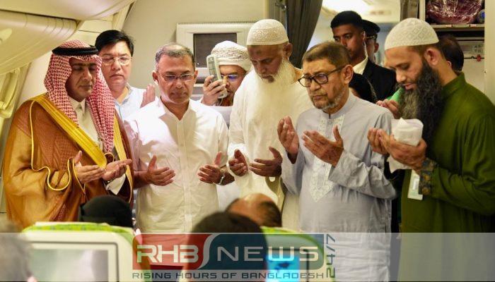 হজের প্রথম ফ্লাইট উদ্বোধন করলেন..