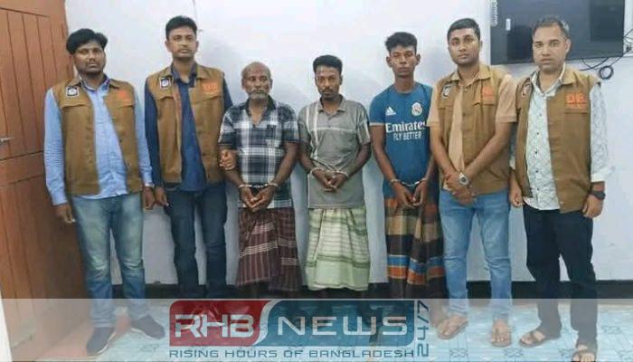 নওগাঁর নিয়ামতপুরে একই পরিবারের চারজন..