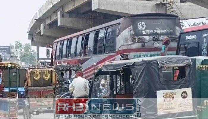 ঈদ-পরবর্তী কর্মব্যস্ততায় মহাসড়কে যানবাহনের চাপ,..