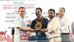 জুলাইয়ের অবদানকে স্মরণে স্মারক তুলে..