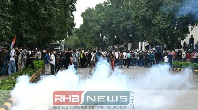 দিল্লিতে দফায় দফায় সংঘর্ষে ১১৮..
