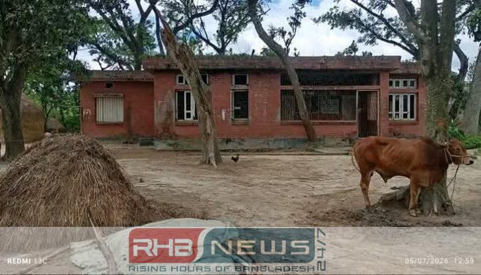 শাহাগোলা উপস্বাস্থ্য কেন্দ্র অবহেলায় জরাজীর্ণ,দ্রুত..