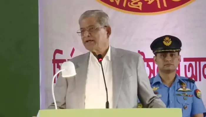 গণতন্ত্র রক্ষা করাই এখন সবচেয়ে..
