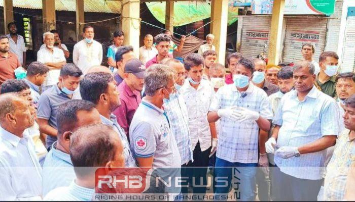আগৈলঝাড়ায় ডেঙ্গু প্রতিরোধে পরিষ্কার-পরিচ্ছন্নতা অভিযান