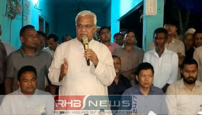 সবার প্রতি সমান সহযোগিতা করছে..