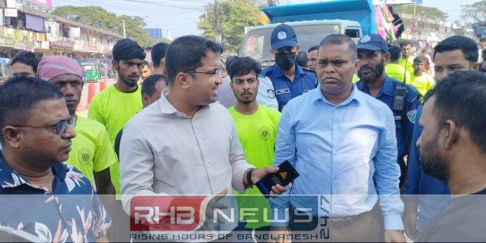 শ্রীমঙ্গলে ফুটপাত দখলমুক্ত করতে ইউএনওর..